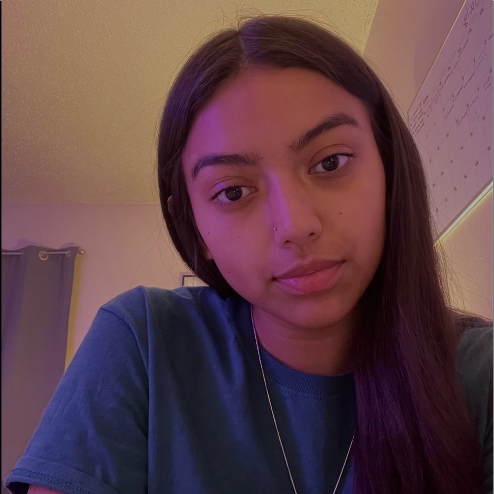 Meet your Posher, Adriana